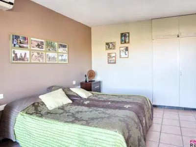Cama o camas de una habitación en Cómodo apartamento con piscina comunitaria en San Felíu de Guixols, cerca de la playa - ES-298-56