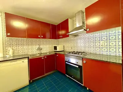 Una cocina o zona de cocina en Ático con vista panorámica - 6 pers. - ES-298-58