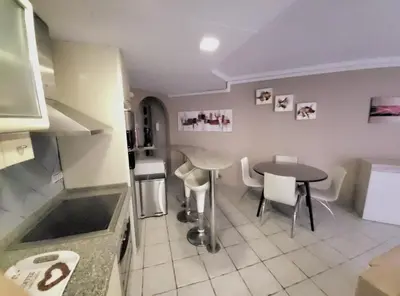 Zona de estar de Cozy Blanes Apartment