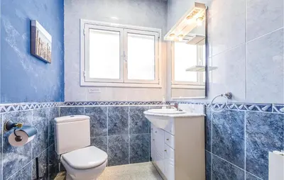Un baño de Amazing Home In Tordera