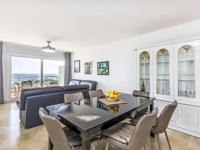 Zona de estar de Apartment Blanes Beach by Interhome