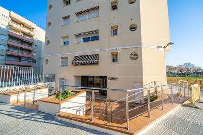 Un balcón o terraza de HomeHolidaysRentals Sol