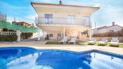 Piscina en o cerca de Villa Brisa - Lloret de Mar