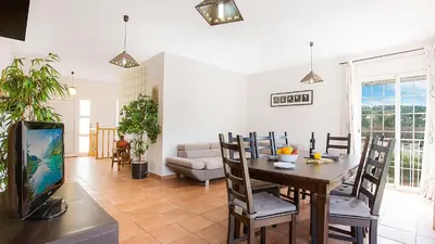 Una televisión o centro de entretenimiento en Villa Brisa - Lloret de Mar