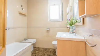 Un baño de 2Lin - Lloret de Mar