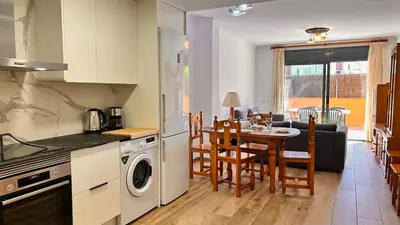 Una cocina o zona de cocina en SantaCris 6 - Lloret de Mar