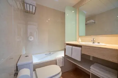 Un baño de Albamar Apartaments