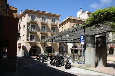 Edificio en el que se encuentra el hotel