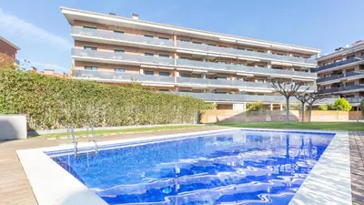 Piscina en o cerca de 2Kis - Lloret de Mar