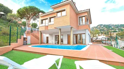 Piscina en o cerca de 2Pau - Lloret de Mar