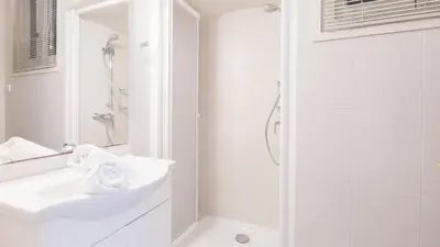 Un baño de 1Blan - Llafranc