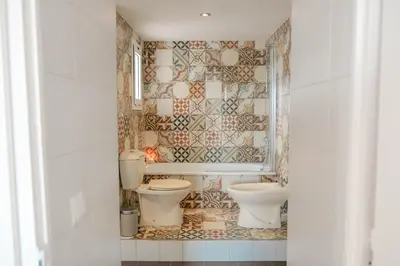 Un baño de Villa Sa Caleta