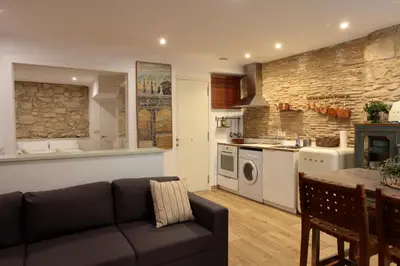 Una cocina o zona de cocina en Old Side Girona One