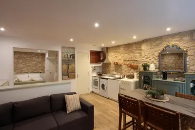 Una cocina o zona de cocina en Old Side Girona One