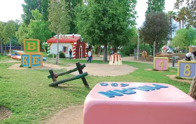 Zona de juegos infantil en Awesome Apartment In Malgrat De Mar