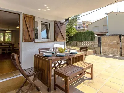 Un patio o zona al aire libre en Can Pinemar