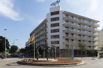 Edificio en el que se encuentra el hotel