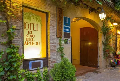 Fachada o entrada de El Cau del Papibou - Adults Only