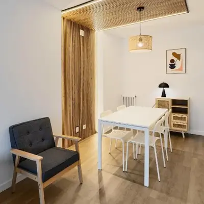 Apartamento con dos grandes terrazas en Girona