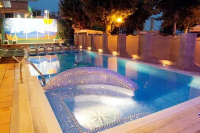 Piscina en o cerca de Checkin Garbí