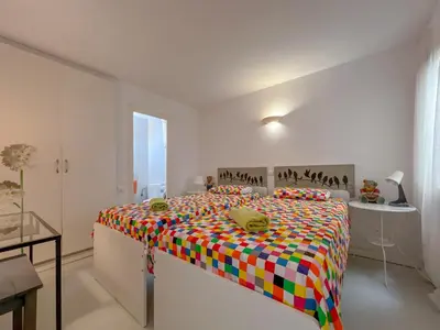 Cama o camas de una habitación en Vivalidays Garbi - LLoret de Mar centro