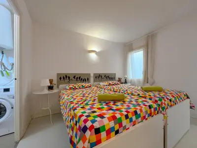 Una cocina o zona de cocina en Vivalidays Garbi - LLoret de Mar centro