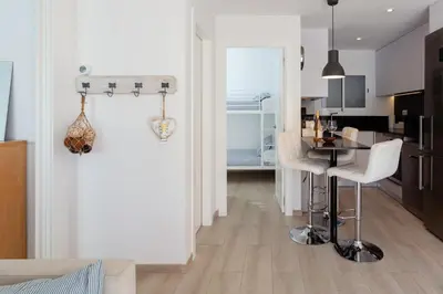 Una cocina o zona de cocina en LLAFRANC 100 - calle Coral-