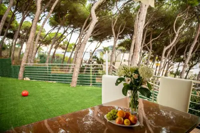 Comida en o cerca de esta villa