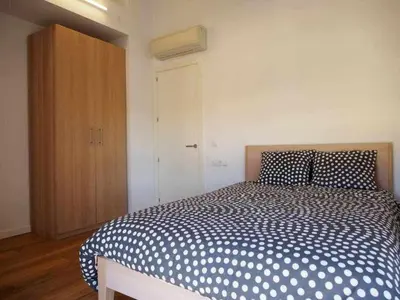 Cama o camas de una habitación en Stunning apartment w amazing views in Girona