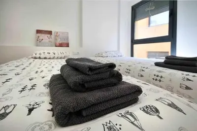 Cama o camas de una habitación en Stunning apartment w amazing views in Girona