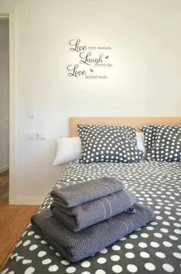 Cama o camas de una habitación en Stunning apartment w amazing views in Girona