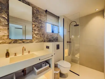 Un baño de Mas Ferran Adults Only