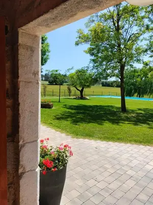 Jardín al aire libre en Can Dansa