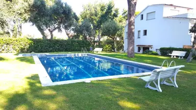 Piscina en o cerca de Villa Prat Xirlo