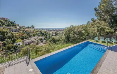 Piscina en o cerca de Nice Home In Santa Susanna With Kitchen