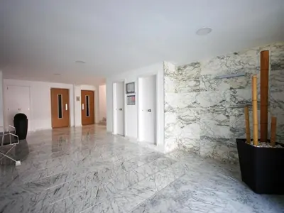 El vestíbulo o zona de recepción de Lets Holidays POOL TERRACE APARTMENT TOSSA DE MAR