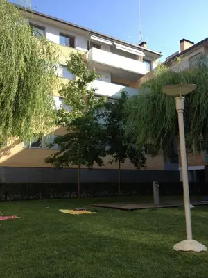Jardín al aire libre en Lets Holidays BEAUTIFUL APARTMENT with POOL TOSSA