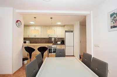 Una cocina o zona de cocina en Apartament Duplex Llaverias