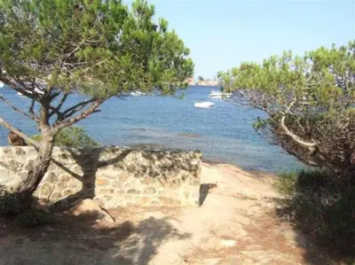 Plano de Costa Brava Sagaró frontbeach, cala acces