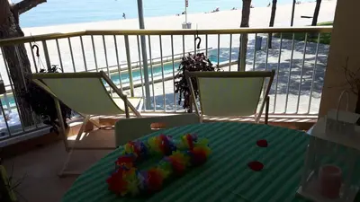 Un balcón o terraza de Apartamentos Catalunya