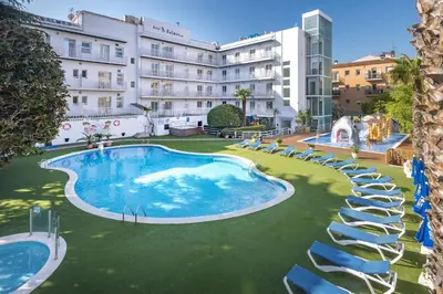 Piscina en o cerca de GHT Balmes, Hotel-Aparthotel&SPLASH