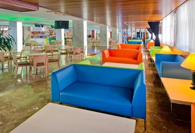 Zona de estar de GHT Oasis Park & Spa