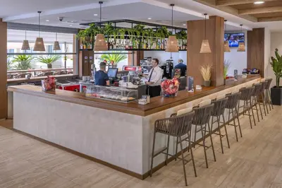 Clientes alojados en GHT Oasis Tossa & Spa