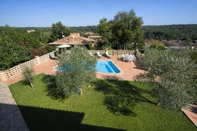 Piscina en o cerca de Catalunya Casas Tranquil Costa Brava Retreat with private suite!
