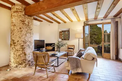 Una televisión o centro de entretenimiento en Turismo Rural Mas Ametller