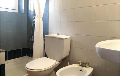 Un baño de Lovely Apartment In Pineda De Mar