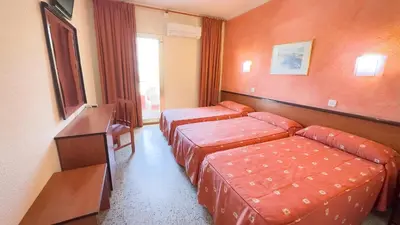 Cama o camas de una habitación en BLUESEA Continental