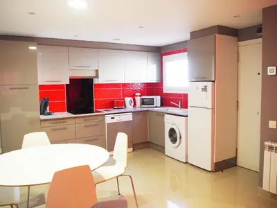 Una cocina o zona de cocina en Apartament per 4 persones a Doctor Fleming a 5 minuts de la Platja Gran