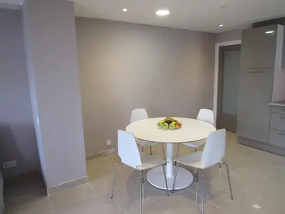 Zona de estar de Apartament per 4 persones a Doctor Fleming a 5 minuts de la Platja Gran