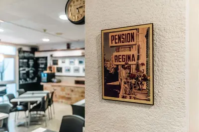 Certificado, premio, señal o documento que está expuesto en Hostal Regina